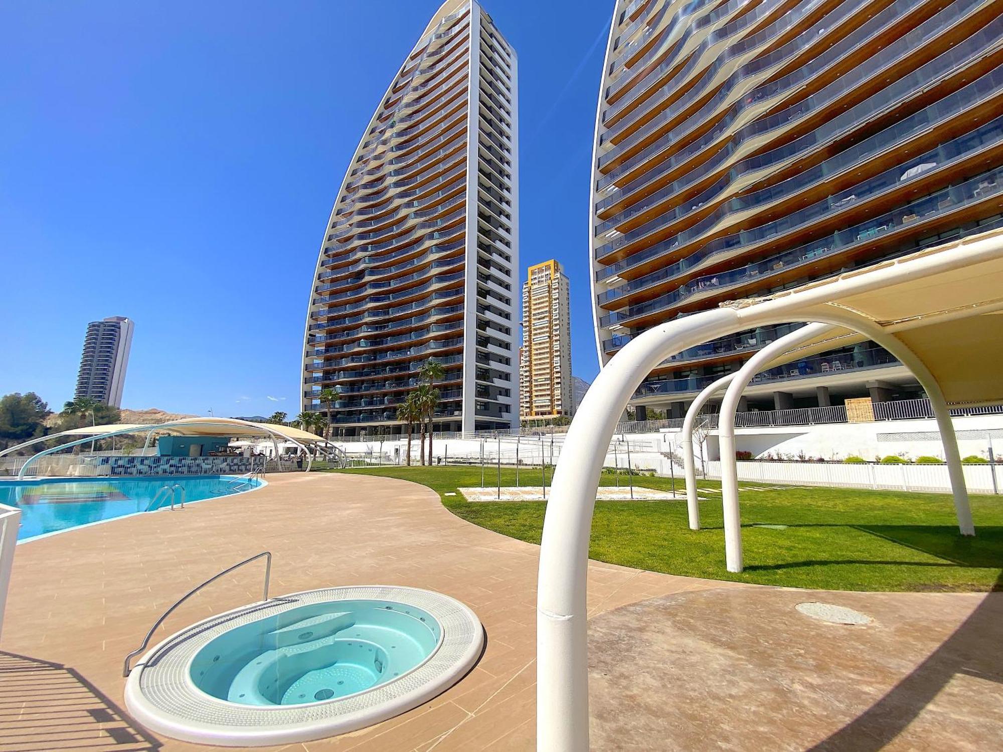 Lujoso Apartament Con Impresionantes Vistas Al Mar Benidorm Exterior photo